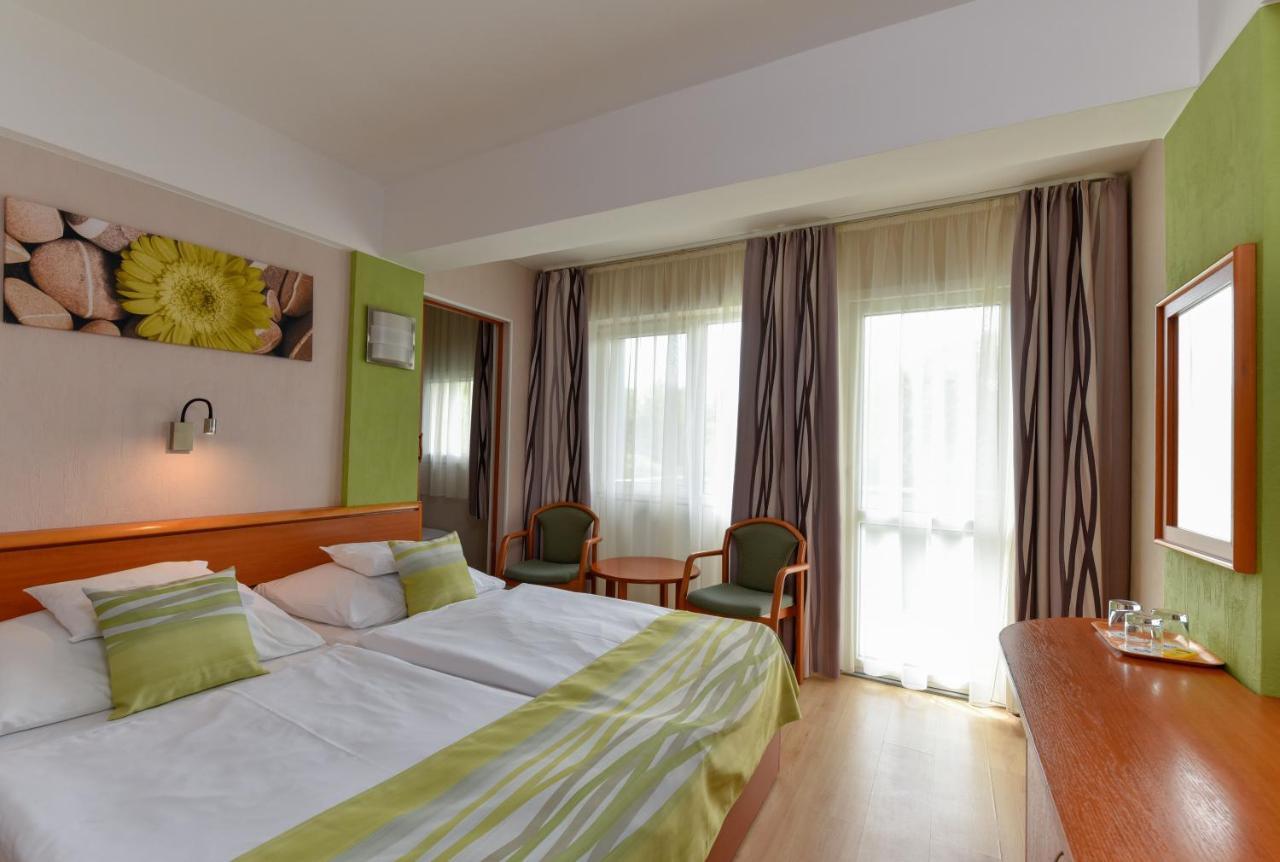 Hotel Panorama Balatongyörök Exteriör bild