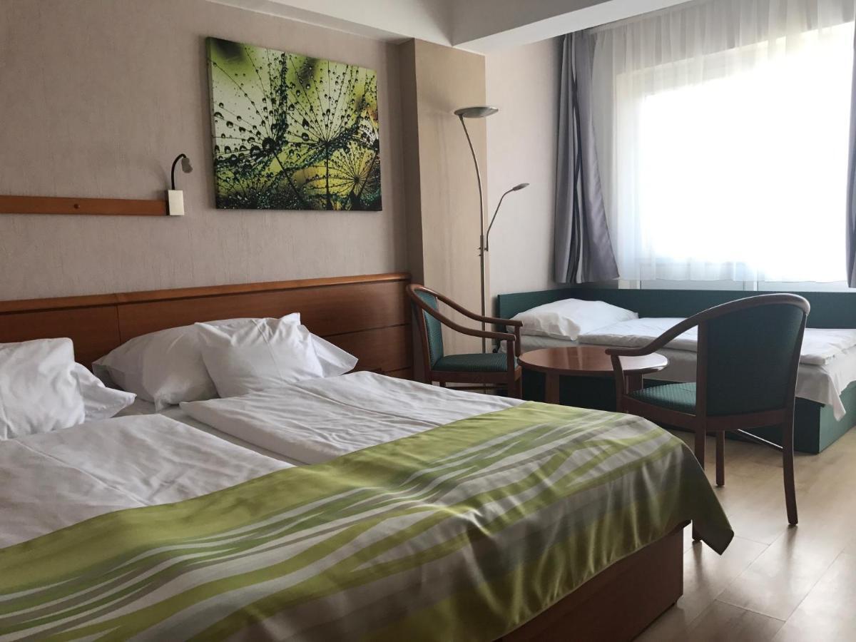 Hotel Panorama Balatongyörök Exteriör bild