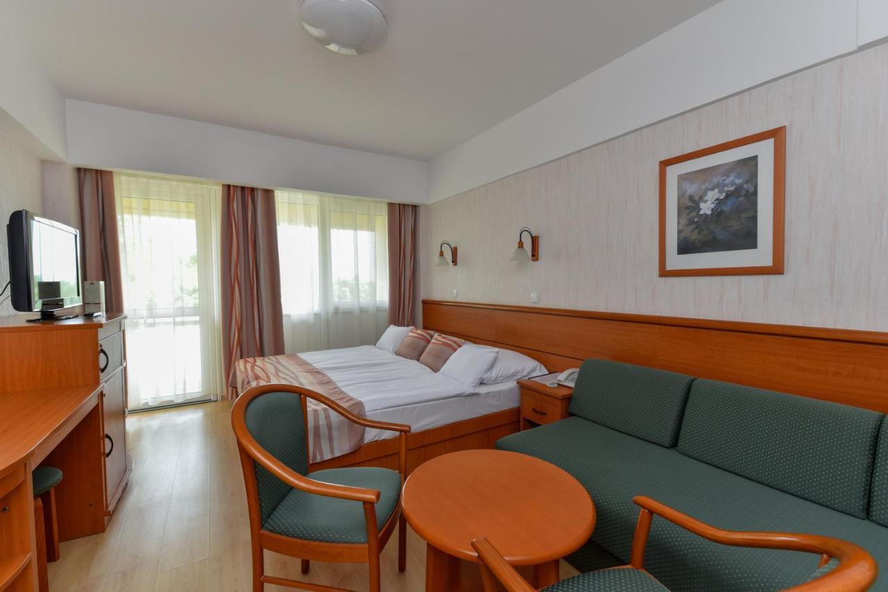 Hotel Panorama Balatongyörök Exteriör bild