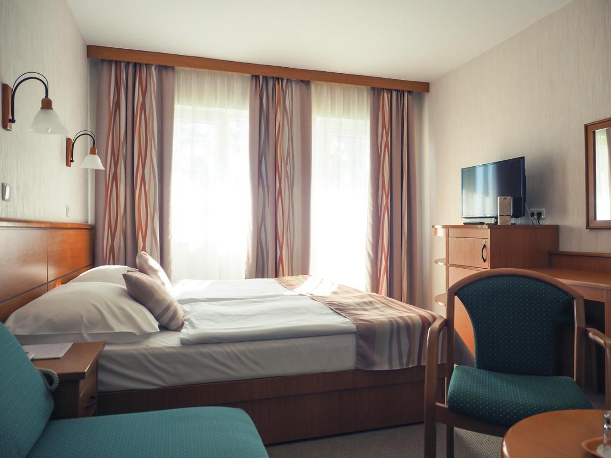 Hotel Panorama Balatongyörök Exteriör bild